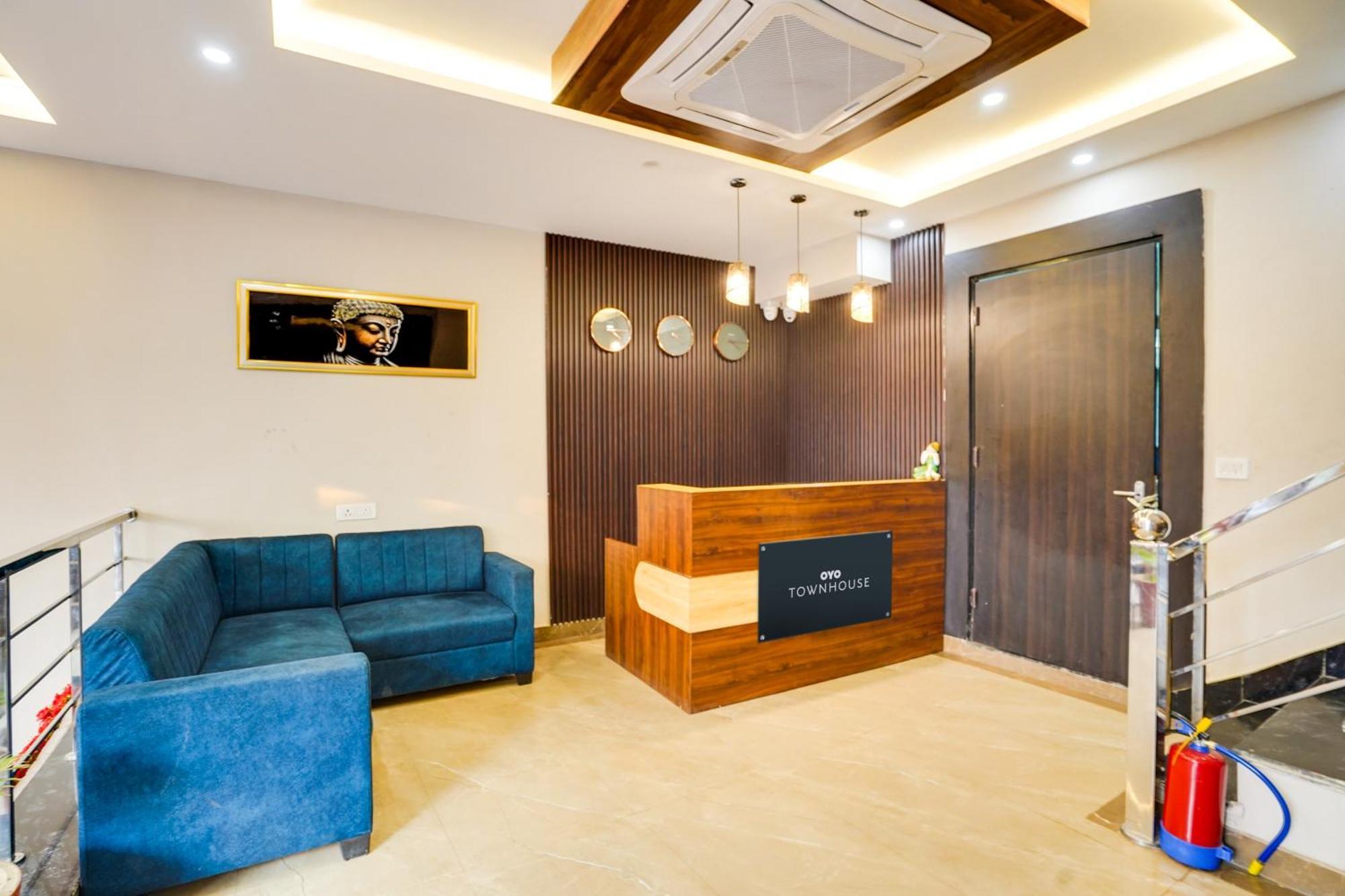Super Townhouse The Royal Casa Hotel Ghaziabad Exterior photo