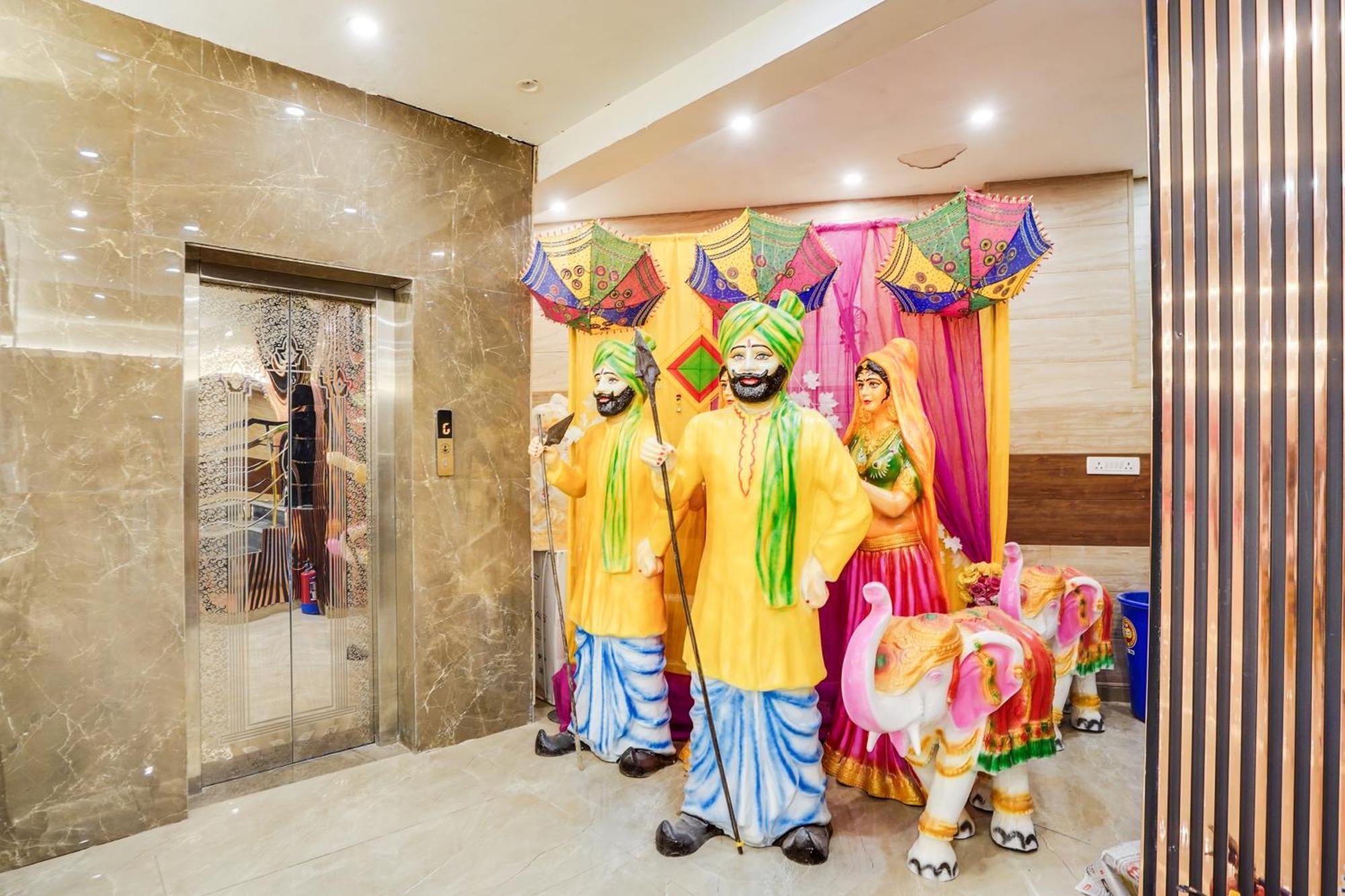 Super Townhouse The Royal Casa Hotel Ghaziabad Exterior photo