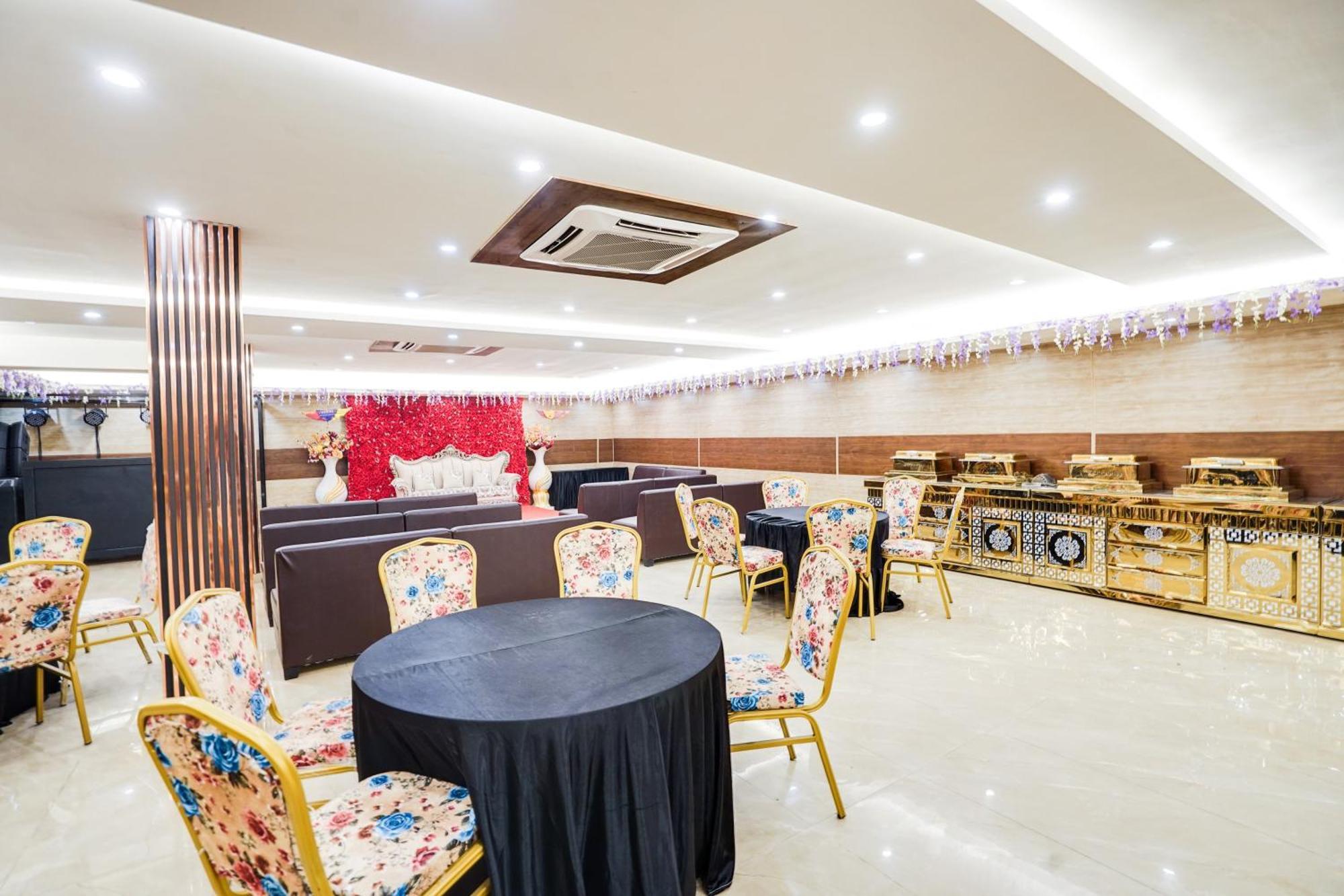 Super Townhouse The Royal Casa Hotel Ghaziabad Exterior photo