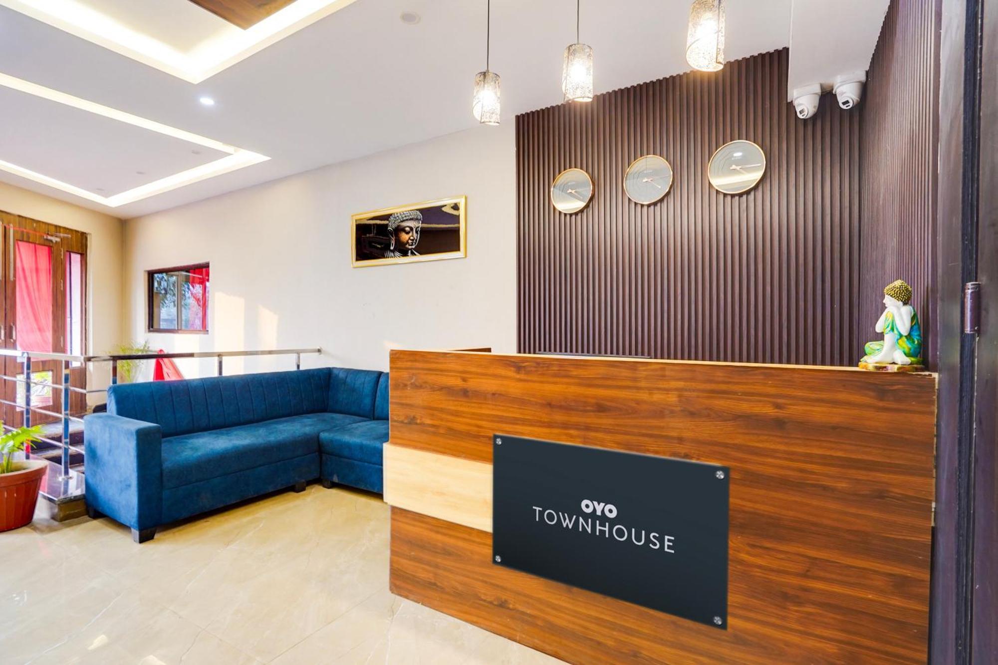 Super Townhouse The Royal Casa Hotel Ghaziabad Exterior photo