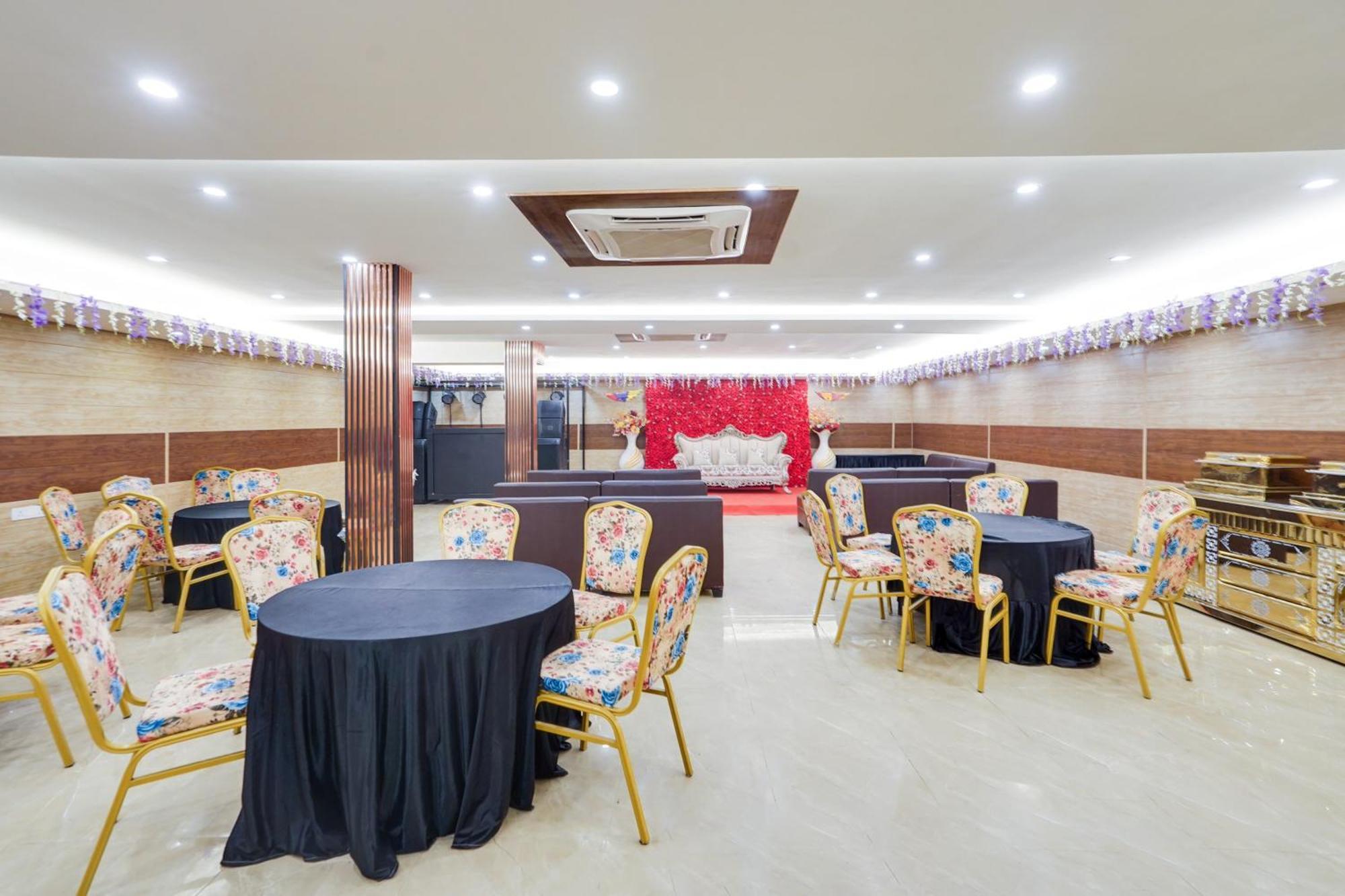 Super Townhouse The Royal Casa Hotel Ghaziabad Exterior photo